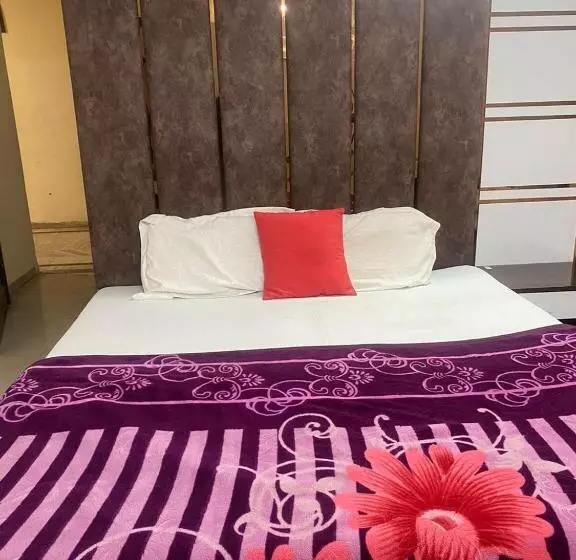 Fotos del hotel Jyoti Deluxe:  6