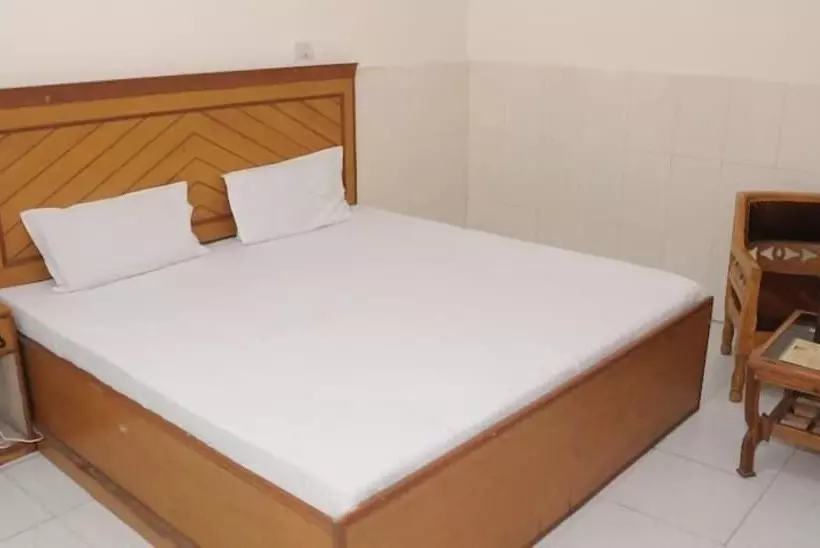 Fotos del hotel Surya Palace:  14