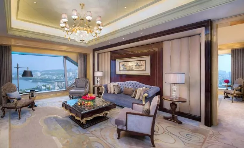 Wanda Reign Wuhan
