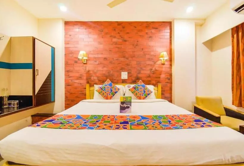 Fotos del hotel Fab Kinnera Comforts Railway Station:  11