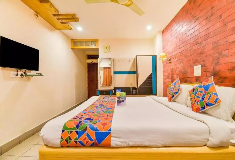 Fotos del hotel Fab Kinnera Comforts Railway Station:  25