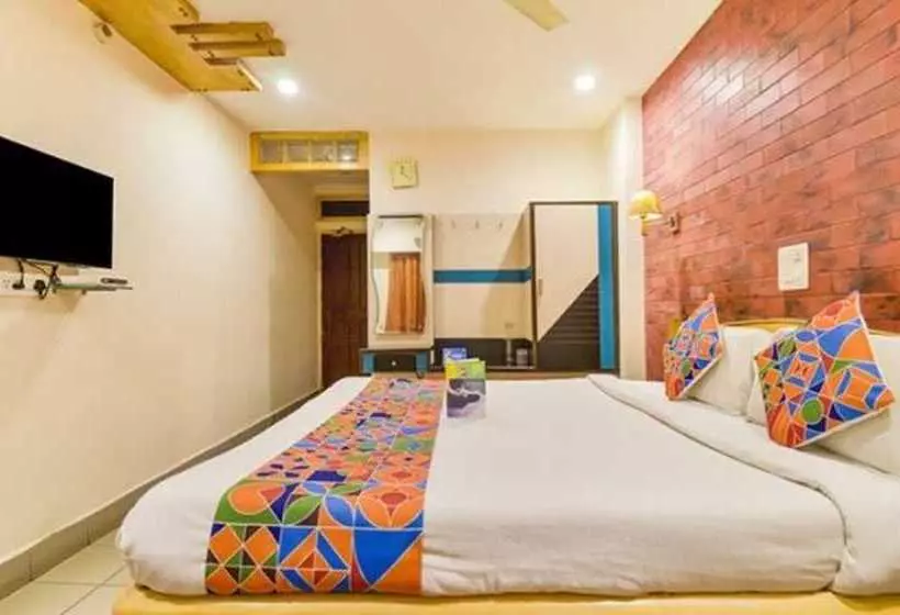 Fotos del hotel Fab Kinnera Comforts Railway Station:  24