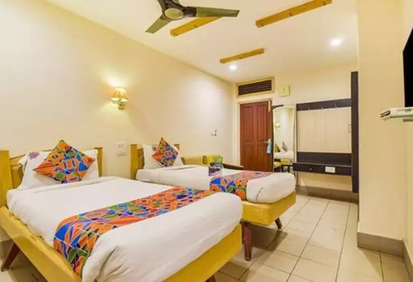 Fotos del hotel Fab Kinnera Comforts Railway Station:  22