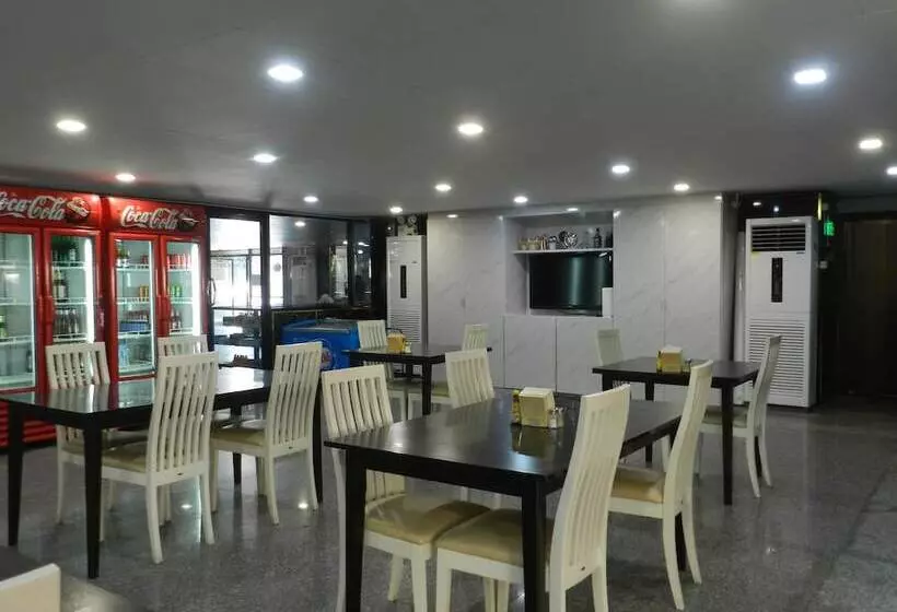 Fotos del hotel Nanatai Suites:  12