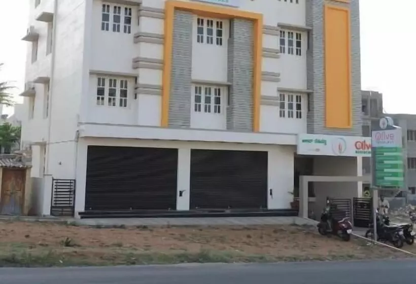 Fotos del hotel Olive Residency:  10