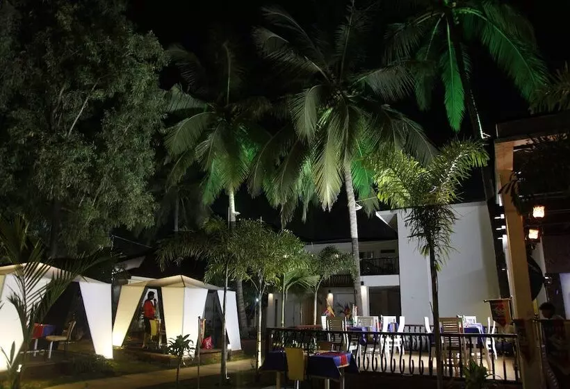 Fotos del hotel Paparazzi Resort:  2