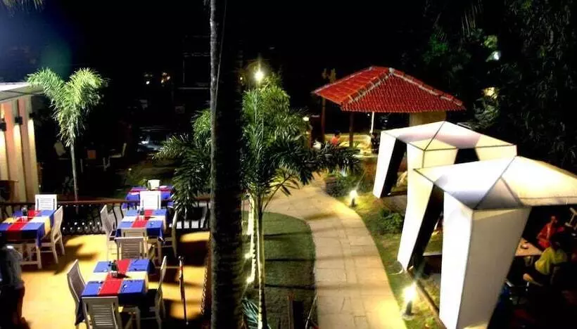 Fotos del hotel Paparazzi Resort:  6