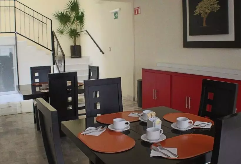 Fotos del hotel The Lit 13:  2