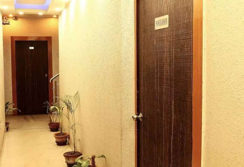 Fotos del hotel Oyo Rooms Airport Gate No 2:  15