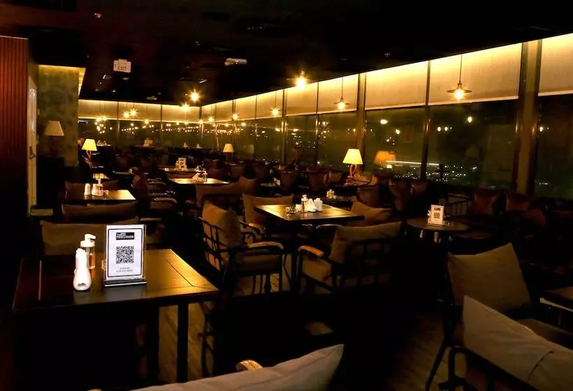 Fotos del hotel Saraya Corniche:  4