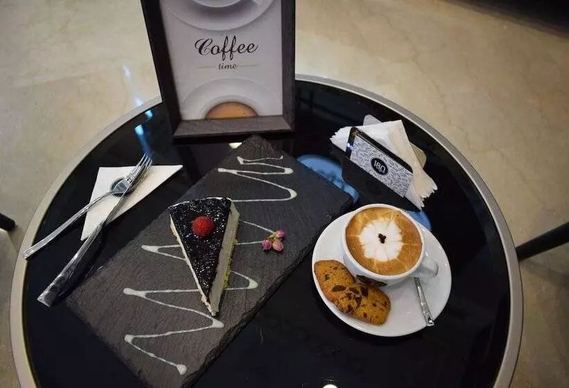 Fotos del hotel Saraya Corniche:  7