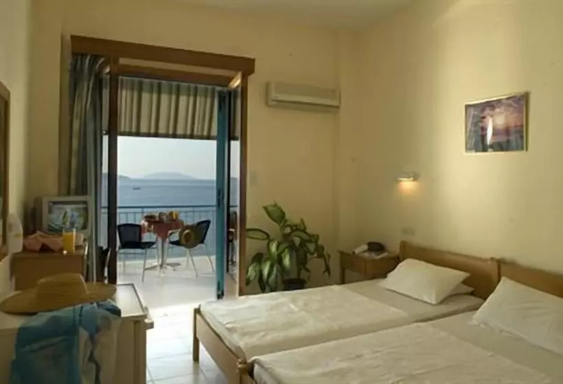 Fotos del hotel Christina:  22