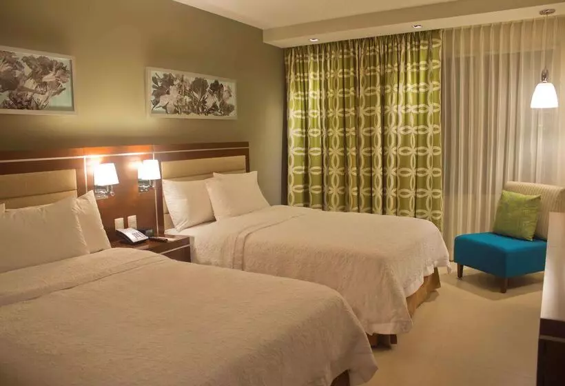 Fotos del hotel Hampton Inn By Hilton Merida:  24