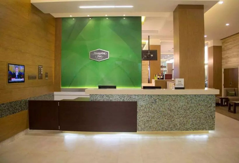 Fotos del hotel Hampton Inn By Hilton Merida:  3