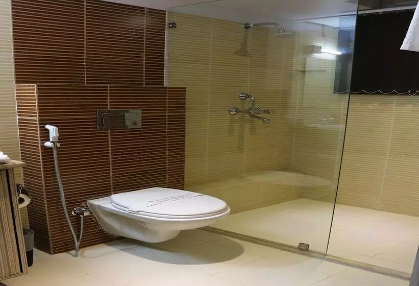 Fotos del hotel Oyo Premium Lansdowne:  14