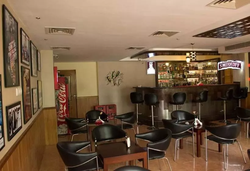 Fotos del hotel Oyo Premium Vani Vihar:  4