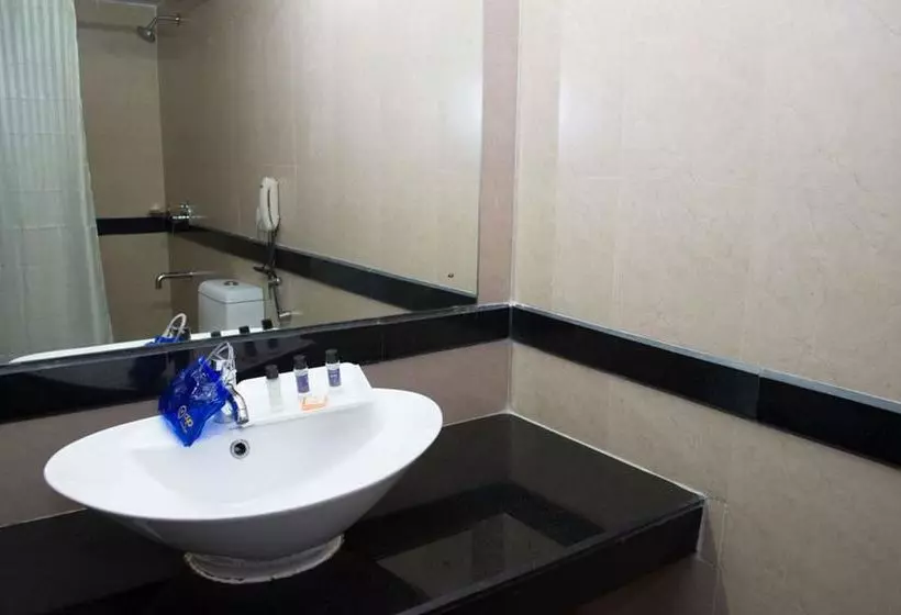 Fotos del hotel Oyo Premium Vani Vihar:  6