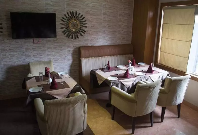 Fotos del hotel Oyo Premium Vani Vihar:  11
