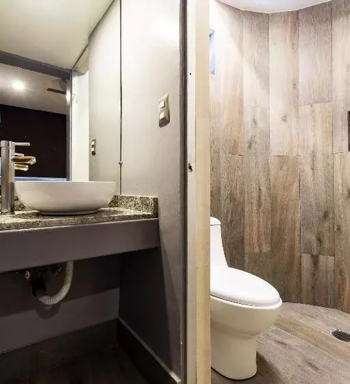 Fotos del hotel Capital O Garibaldi:  6