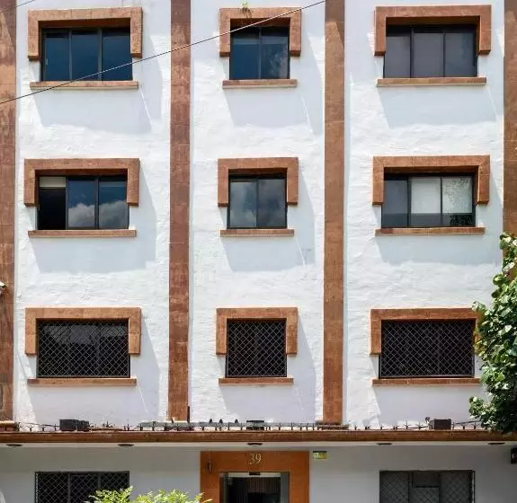 Fotos del hotel Capital O Garibaldi:  7