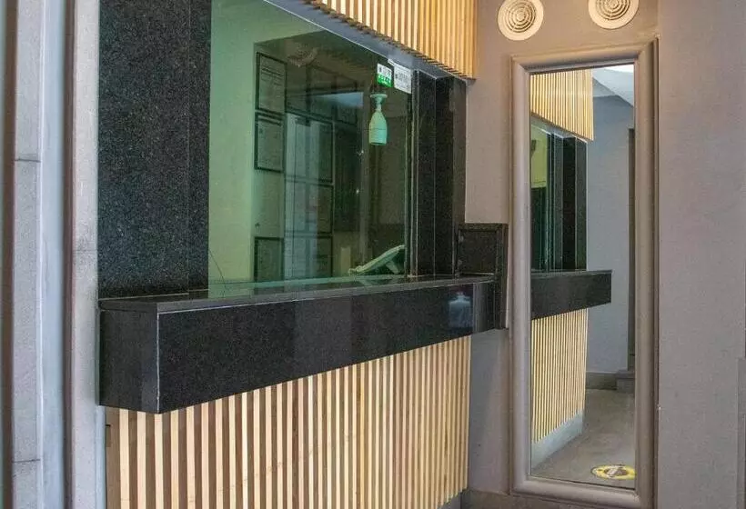 Fotos del hotel Capital O Garibaldi:  9