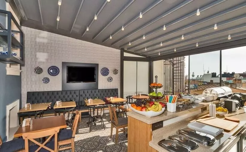 Fotos del hotel Four Doors:  4