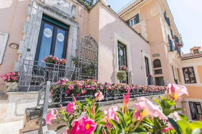 Fotos del hotel Royal Suite Trinità Dei Monti:  4