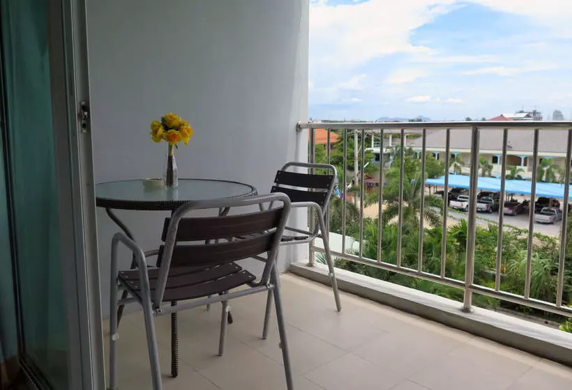 Fotos del hotel Royal Thai Residence:  6