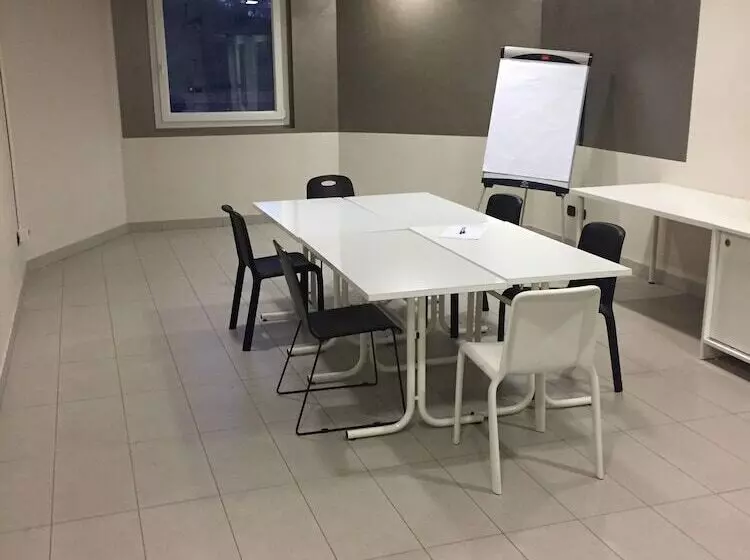 Fotos del hotel B&b Hotel Milano Cenisio Garibaldi:  6