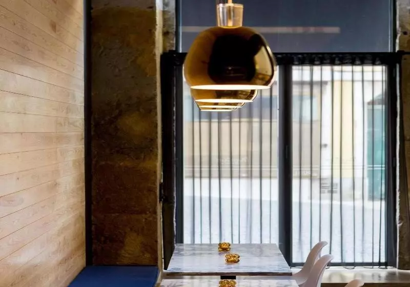 Fotos del hotel The 8 - Downtown Suites:  3