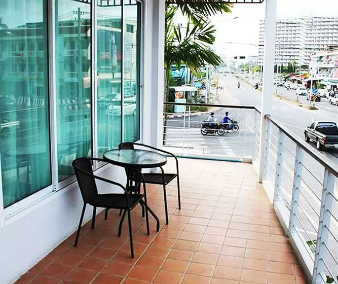 Fotos del hotel The Circle Residence:  3