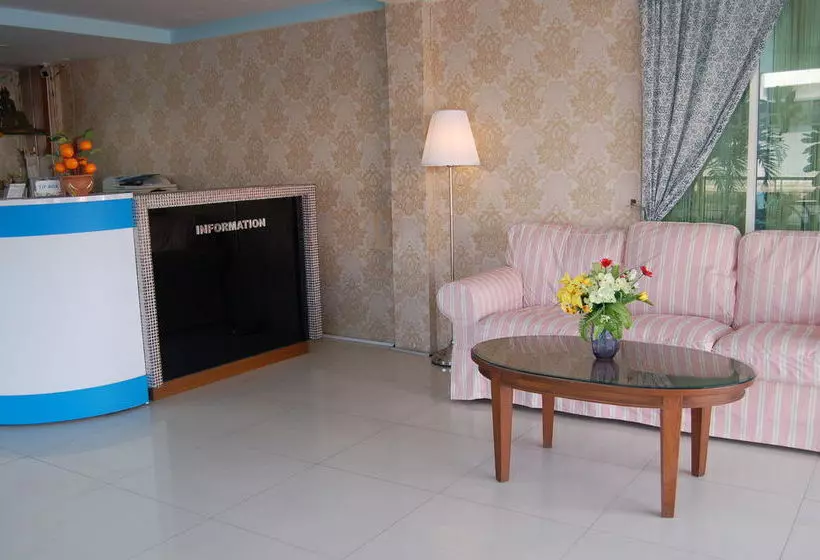 Fotos del hotel The Circle Residence:  2