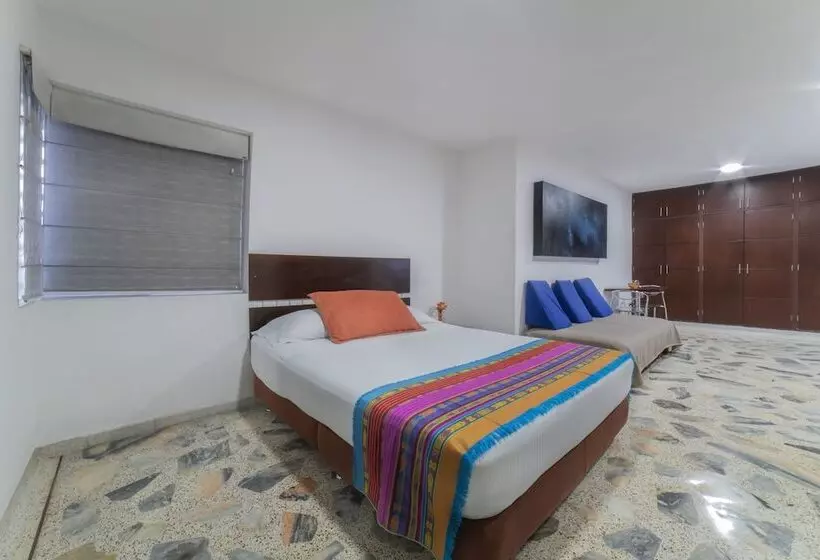 Fotos del hotel Santa Monica Alta:  12