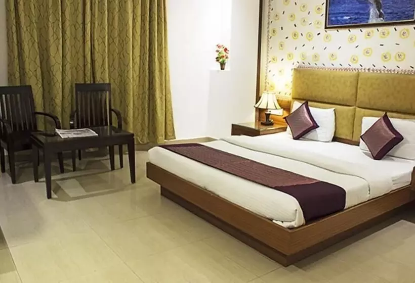 Fotos del hotel Krishna Deluxe:  17