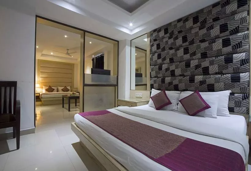 Fotos del hotel Krishna Deluxe:  15