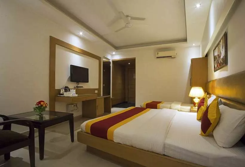 Fotos del hotel Krishna Deluxe:  13