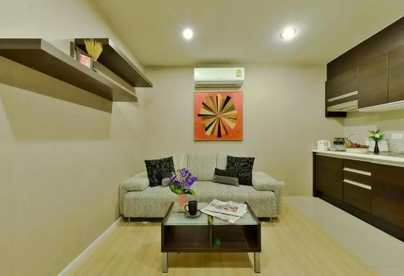 Fotos del hotel Skyy Residence:  15