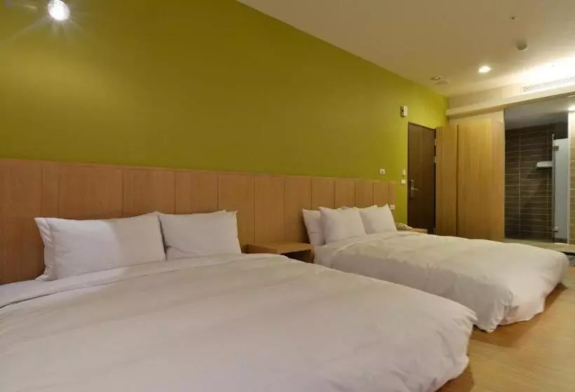 Fotos del hotel In Young:  13