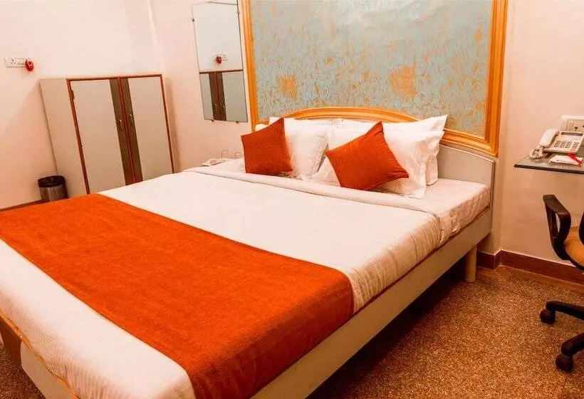 Fotos del hotel Oyo Apartments Powai Lake View:  12