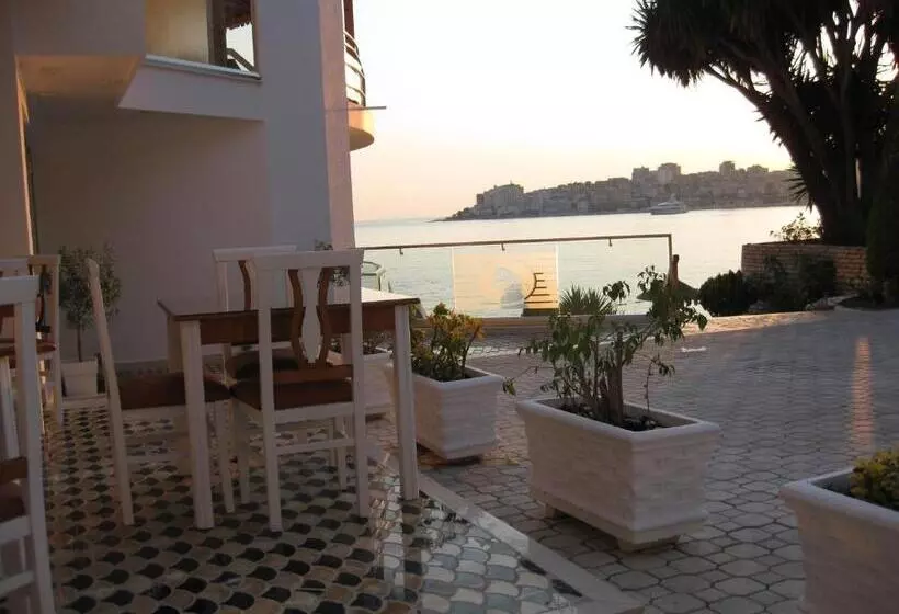 Fotos del hotel Delfini:  4