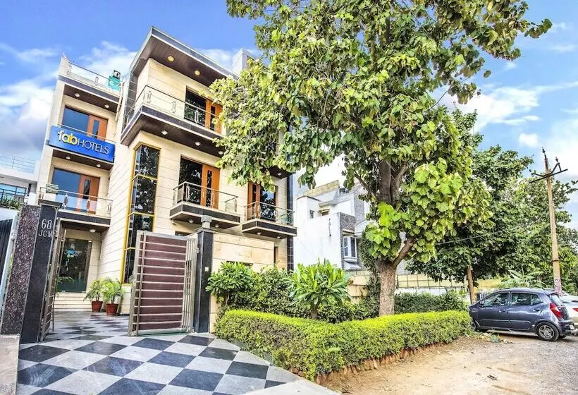 Fotos del hotel Fab Grd Dlf Square:  5