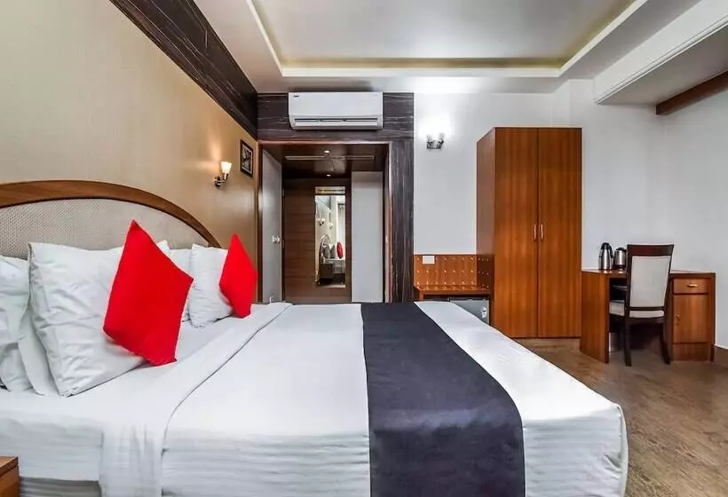 Fotos del hotel Capital O 529 Msk Residency:  15