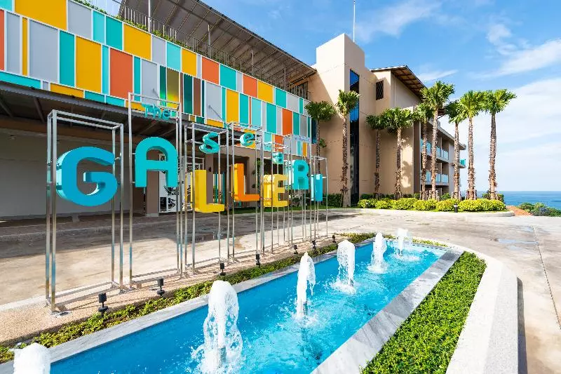 Fotos del hotel The Sea Galleri By Katathani:  6