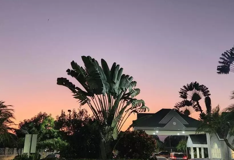 Fotos del hotel Metrotel Express:  8