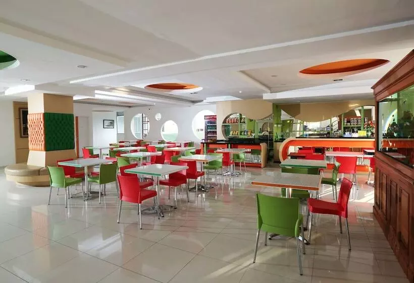 Fotos del hotel Dewarna Sutoyo:  17