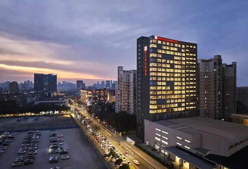 Mercure Wuhan Changqing Park