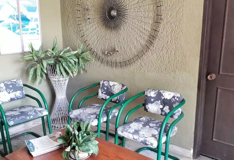 Fotos del hotel Solimar Inn Suites:  3