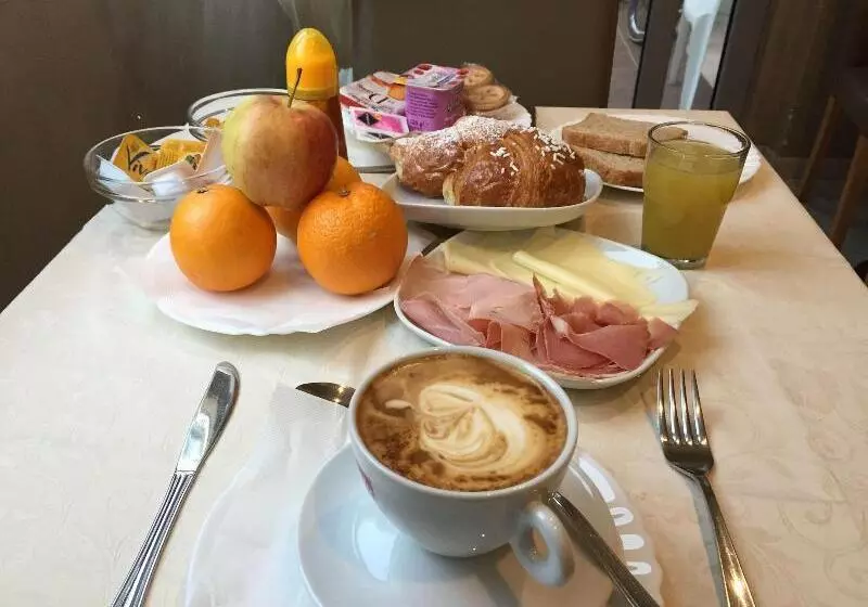 Fotos del hotel Montecarlo:  3