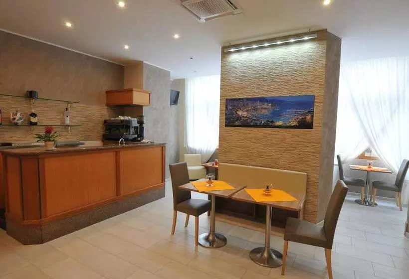 Fotos del hotel Montecarlo:  17