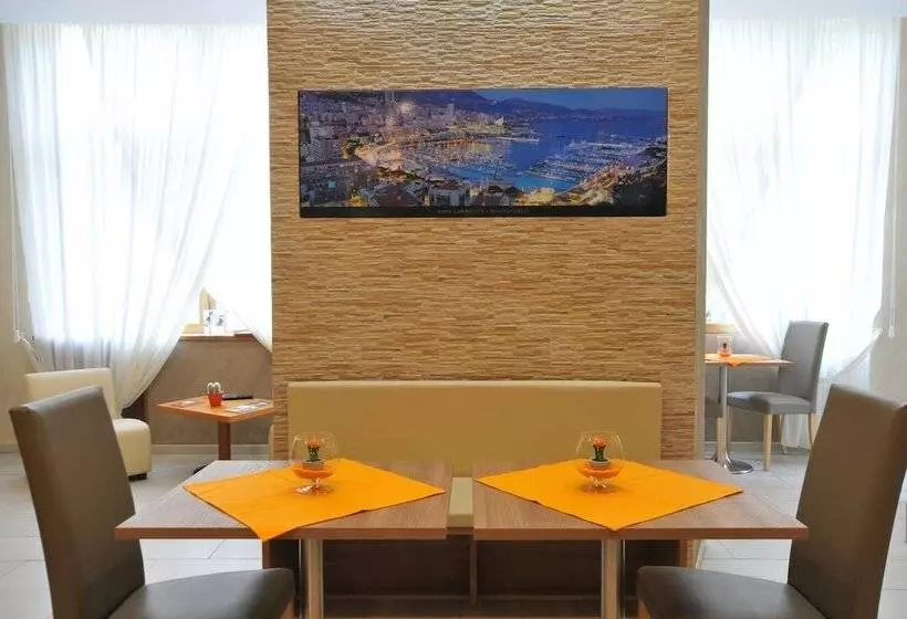 Fotos del hotel Montecarlo:  19